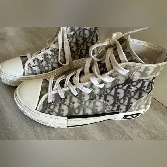 Dior-B23 High-Top Sneaker White And Black Dior Oblique Canvas Sz 40 us 7
